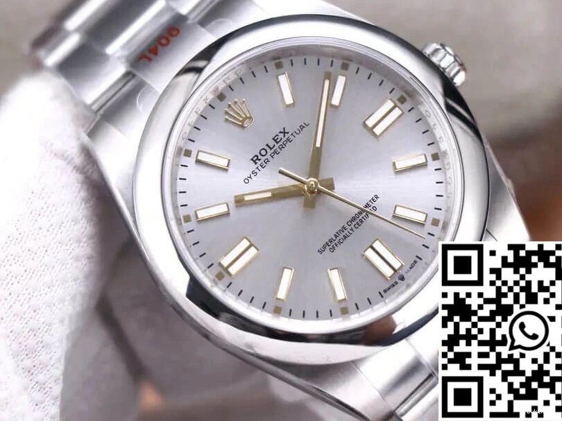 Perpetual Silver Oyster Rolex M124300-0001 Dial Factory 41MM EW 0716